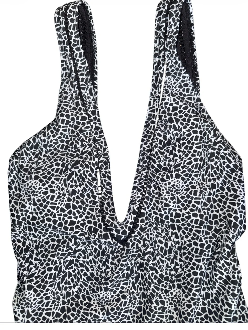 NWT Frederick’s of Hollywood Capri One Piece Swimsuit XL Black White Plunge